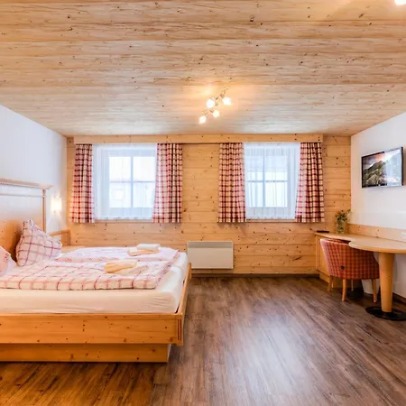 Schmiedlehenalm 公寓 上陶恩